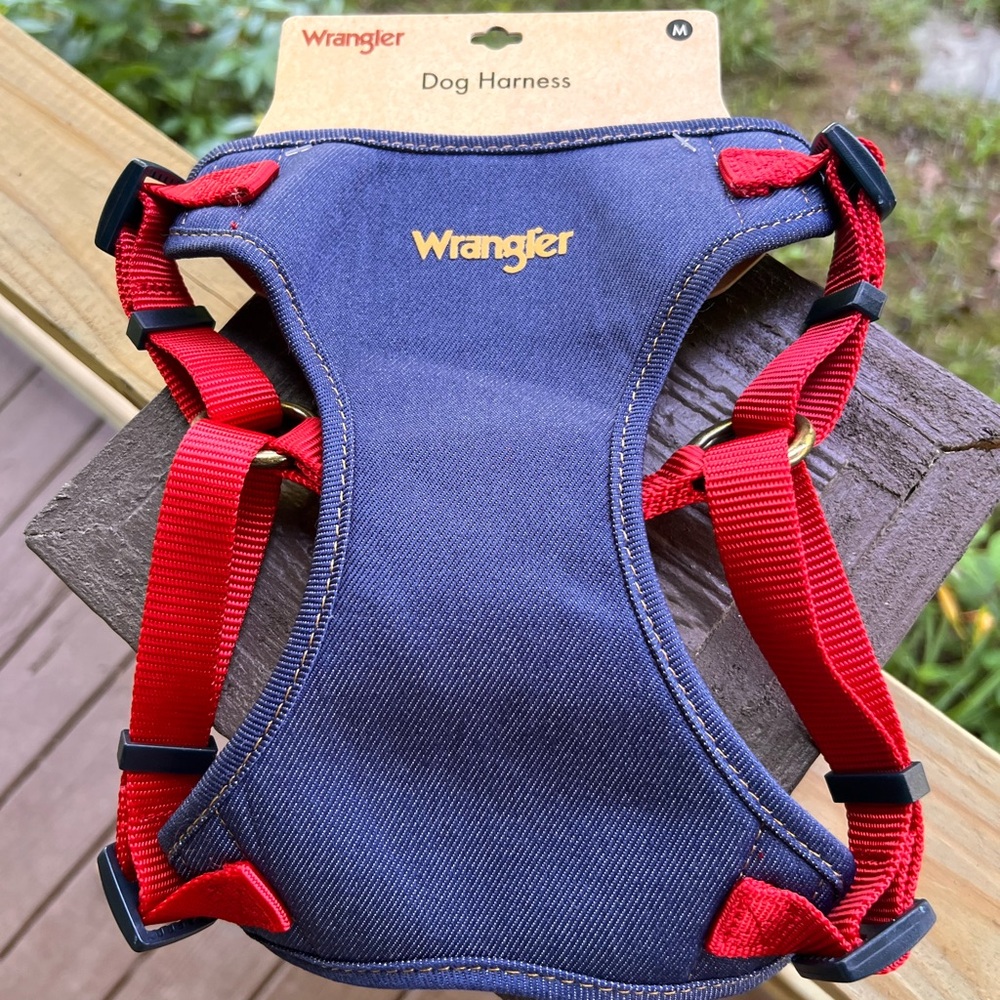 NWT Wrangler Blue and Red Dog Harness